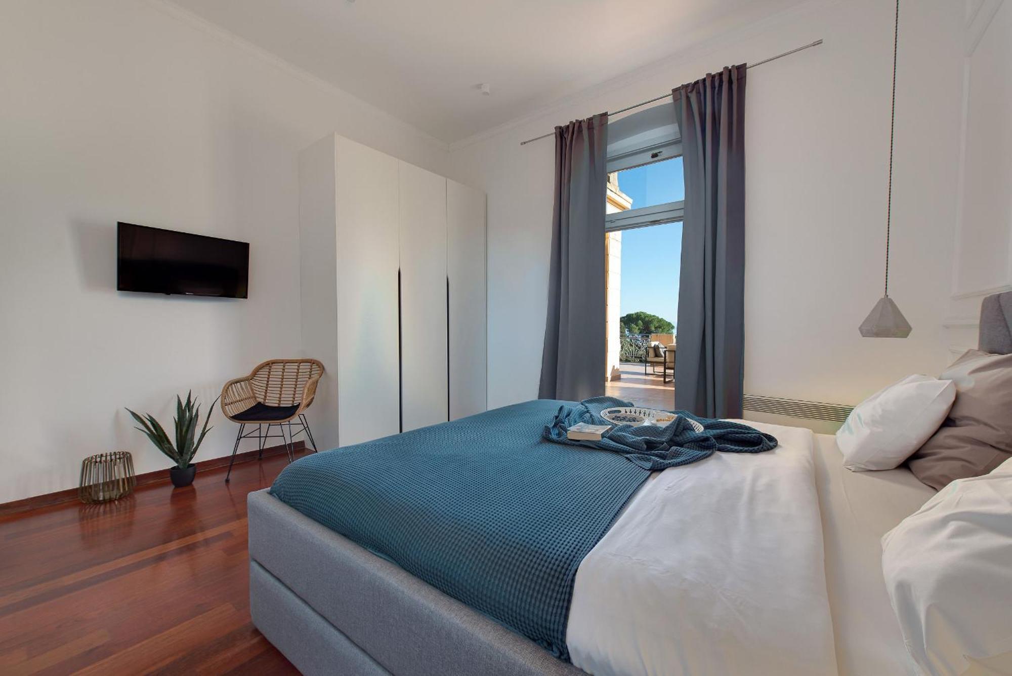 Luxury Seaview Apartment *